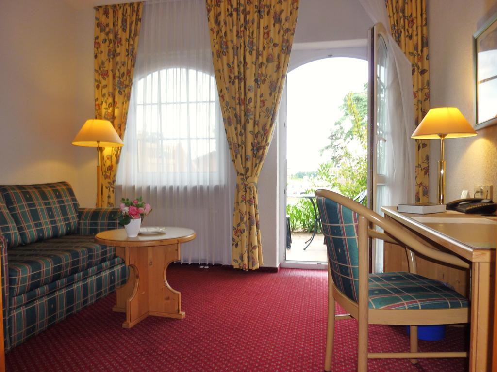 Landhaus Mueritzgarten Hotel Garni Röbel Værelse billede