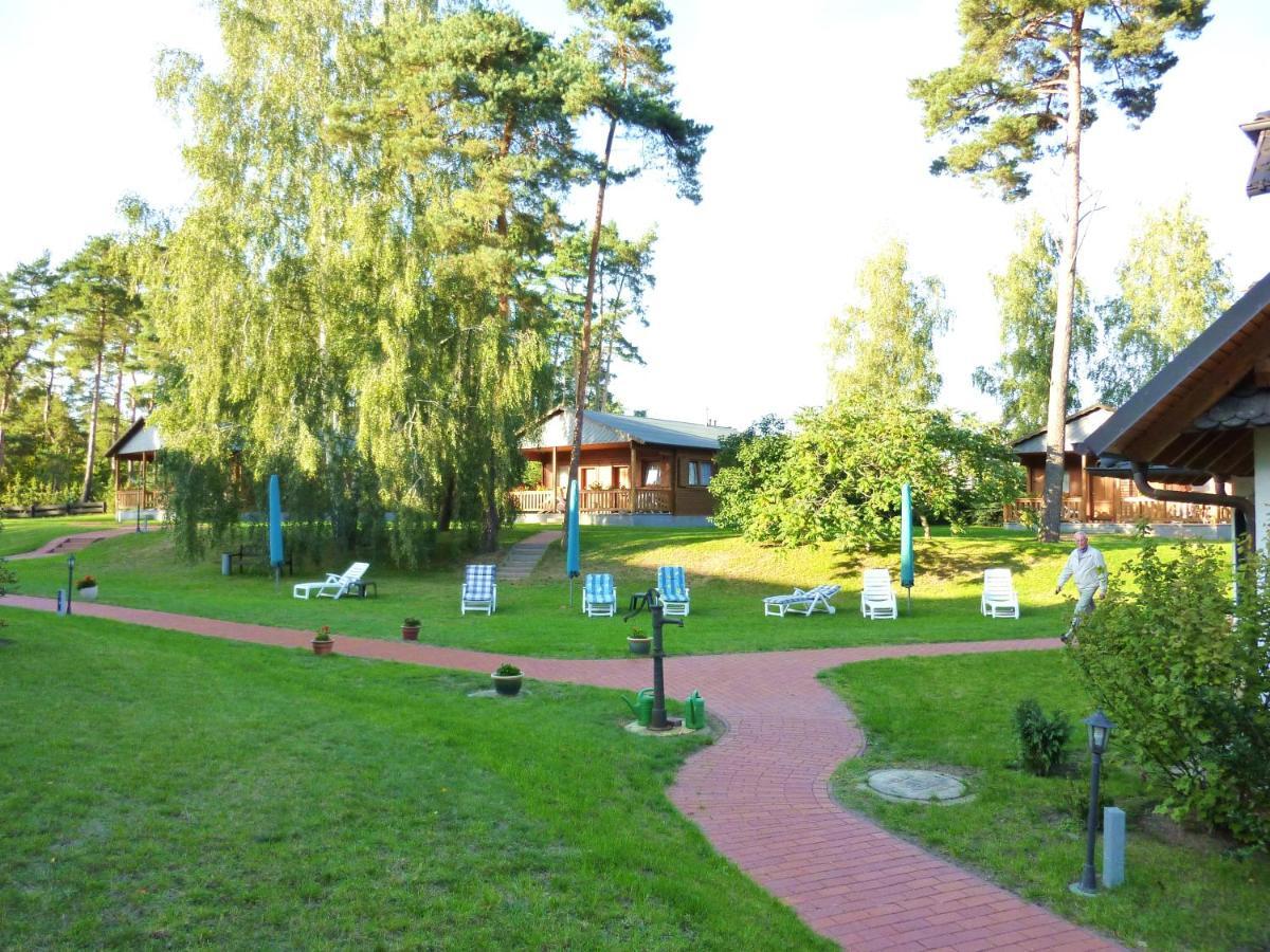 Landhaus Mueritzgarten Hotel Garni Röbel Eksteriør billede